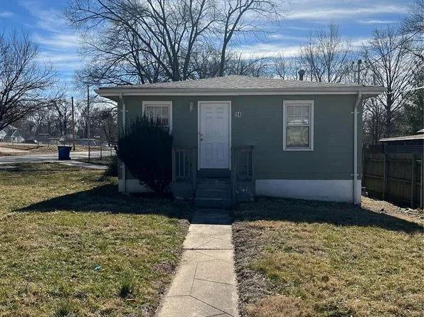 140 Bascom Dr, Saint Louis, MO 63135