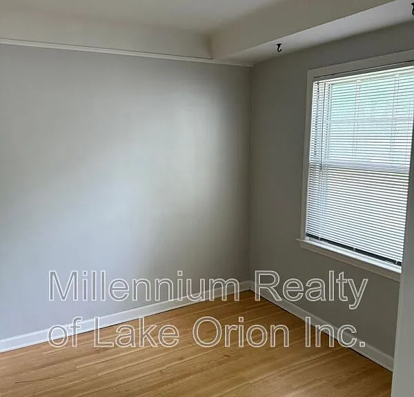 271 Dick Ave — Photo 11