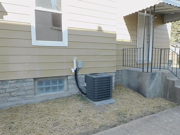 5th image of 1224 Iliff Ave