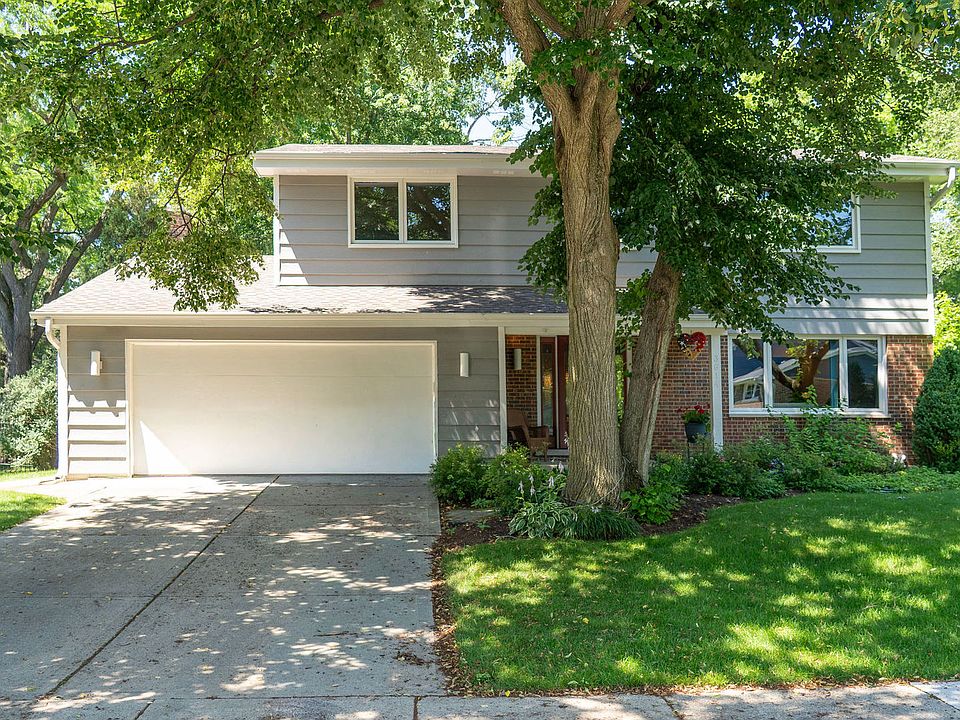 1st image of 3614 Radcliffe Dr