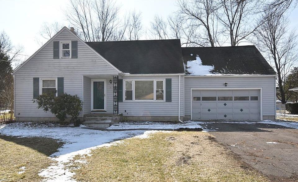 1st image of 39559 Penny Ln