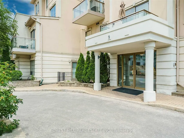 9 Greenbriar Rd #103 — Photo 24
