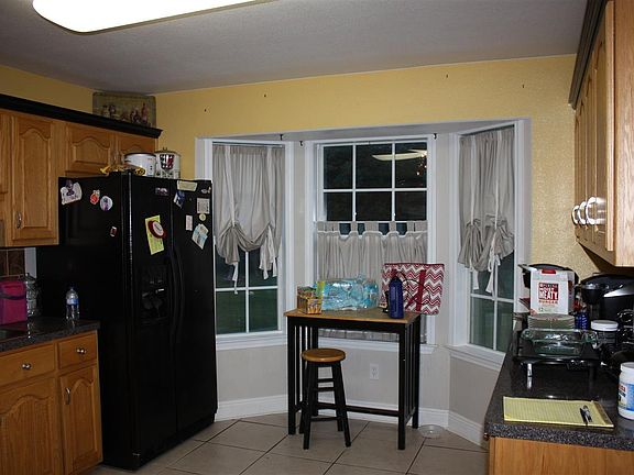 5th image of 711 Piney Ln