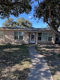 4 bed, 2.0 bath, 1175 sqft, $1,700 — Photo 1