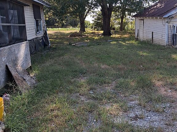 4th image of 2020 Farm Road 909