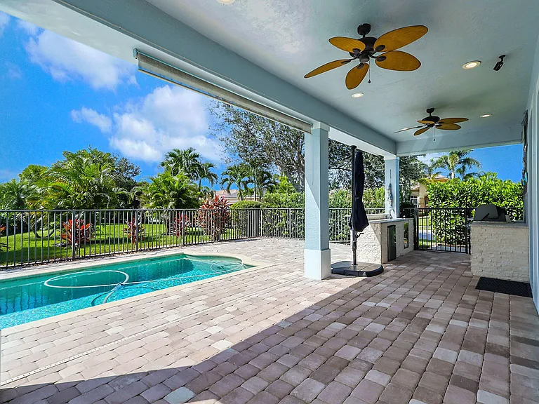 7186 SW Quiet River Ct — Photo 38
