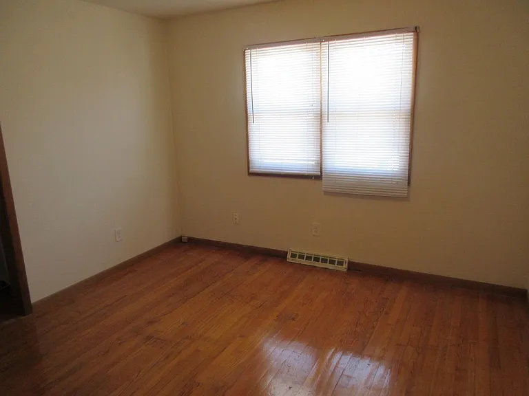 204-206 N Grant Ave — Photo 9