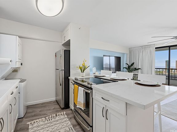 4th image of 2333 Kapiolani Blvd APT 2611