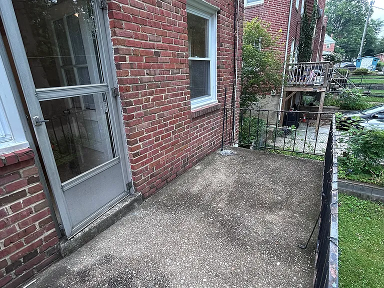 8675 Oak Rd — Photo 24