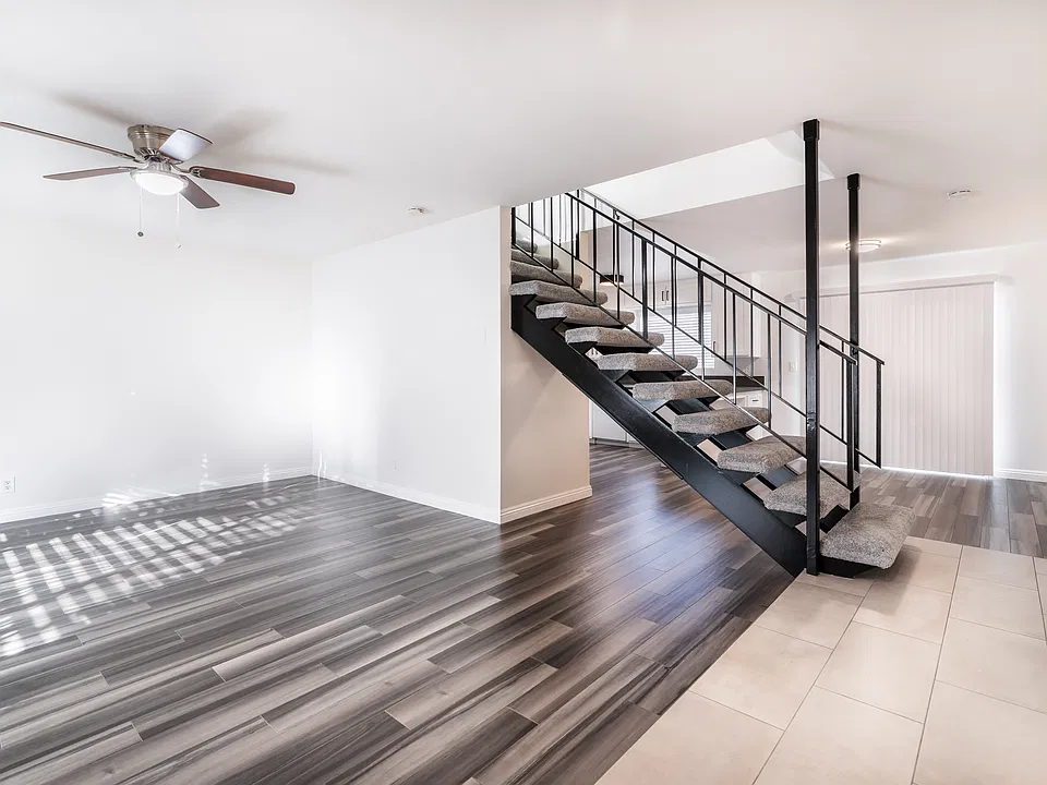 3651 Howard Ave #5
