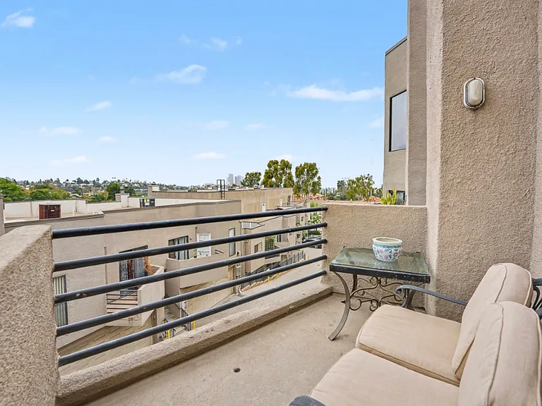1846 N Alvarado St — Photo 7