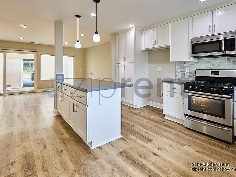 25313 Via Viejo — Photo 2