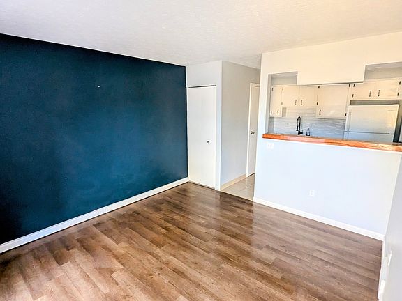 Spacious dining room with kitchen bar --with real wood bar top