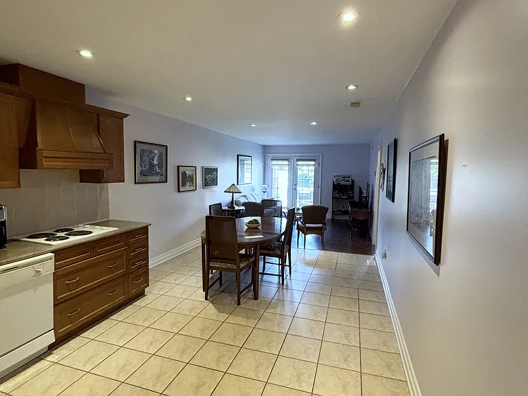 24 Metcalfe St — Photo 2