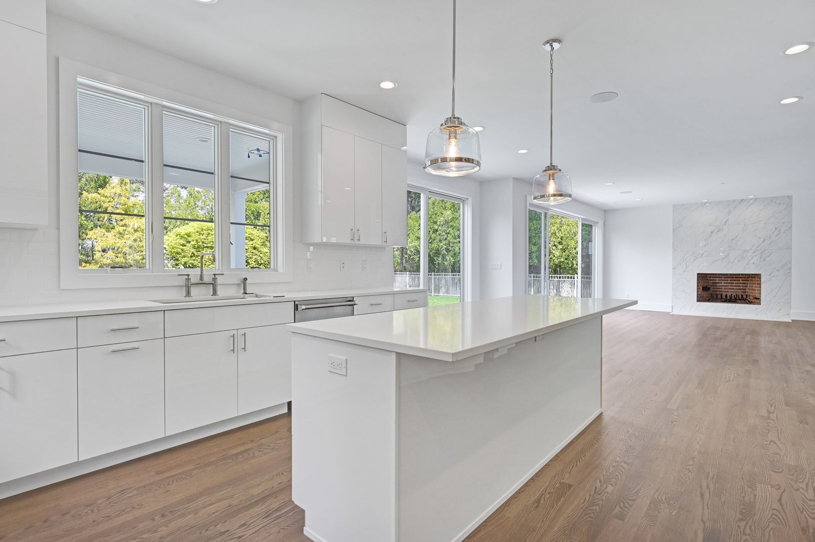  Center island with view of fireplace