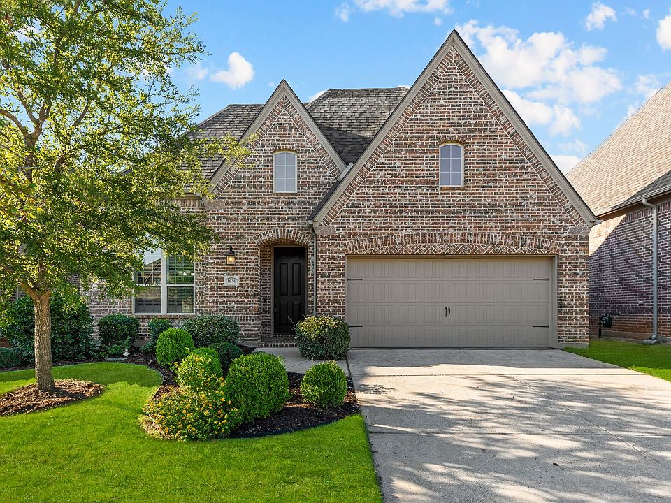 1st image of 1616 Presley Way