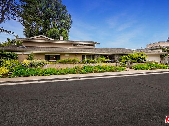 2nd image of 130 Foxtail Dr