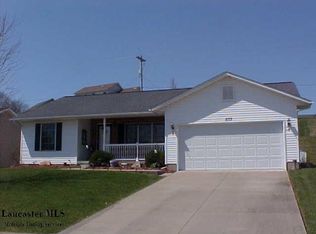 833 Elizabeth Ave, Logan, OH 43138