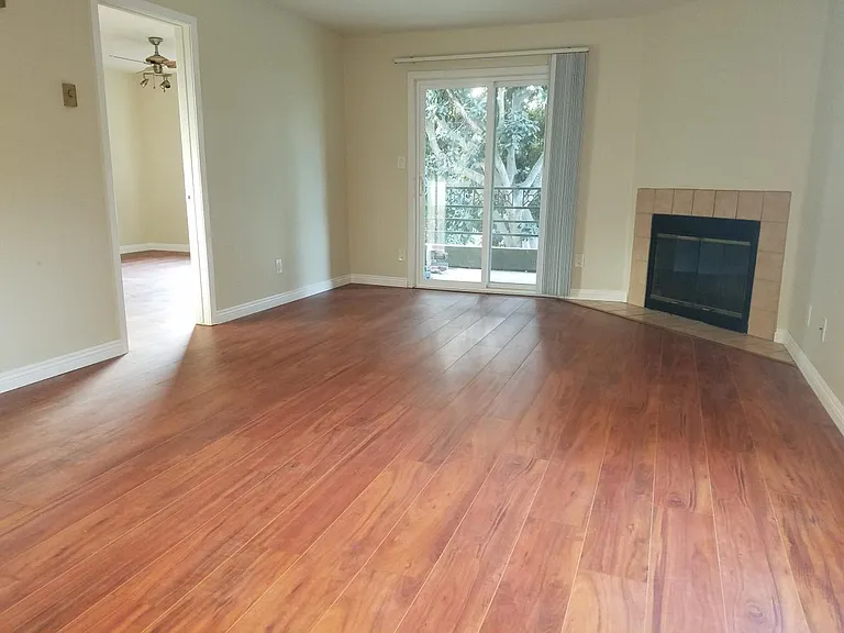 7405 Charmant Dr #2124 — Photo 4