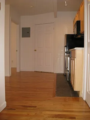 Rented by Tower Brokerage | media 53