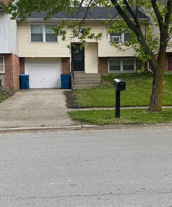 1st image of 21732 Jeffrey Ave