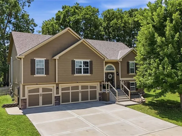319 Tamera Dr, Kearney, MO 64060