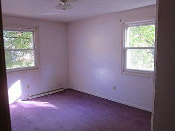 2nd image of 407 New Hampshire Dr