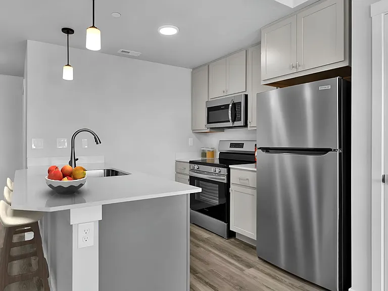 Springtree Apartments — Photo 36