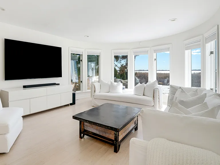 9 Wheaton Way — Photo 15