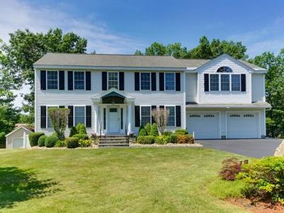 90 Corinthian Dr, Lowell, MA, 01854