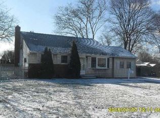 270 Curtin Ave, West Islip, NY 11795