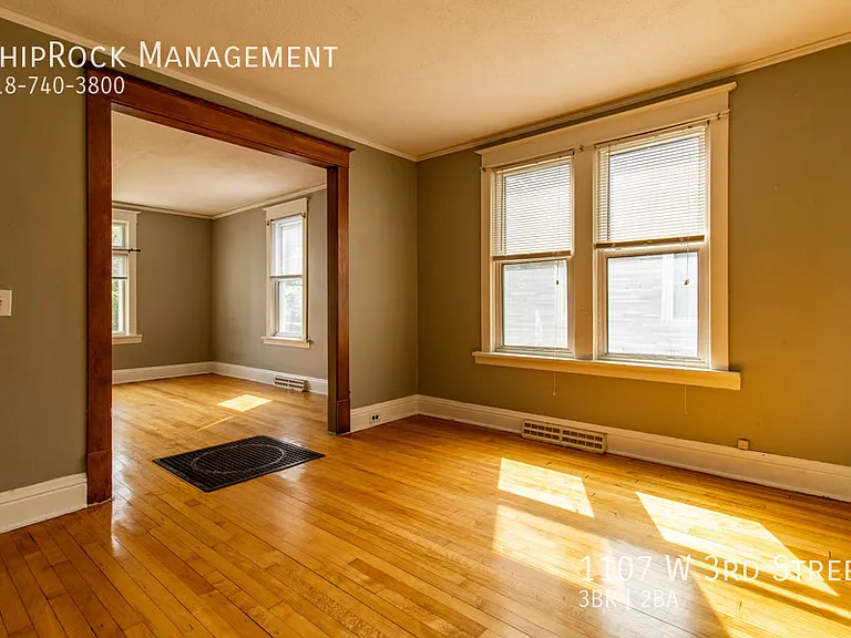 1107 W 3rd St — Photo 6