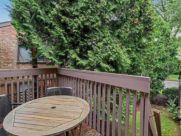 2289 Bedford St #D7 — Photo 21