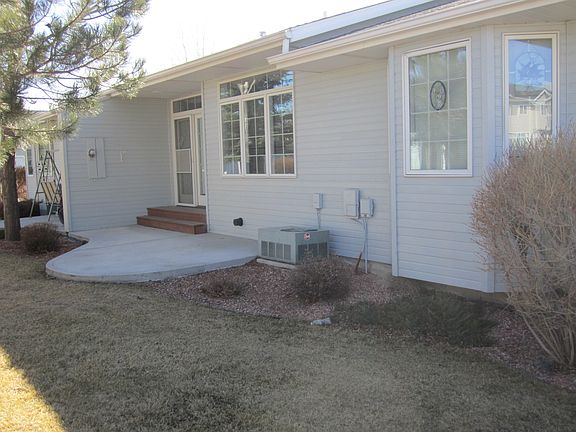 2nd image of 627 S 38th St W