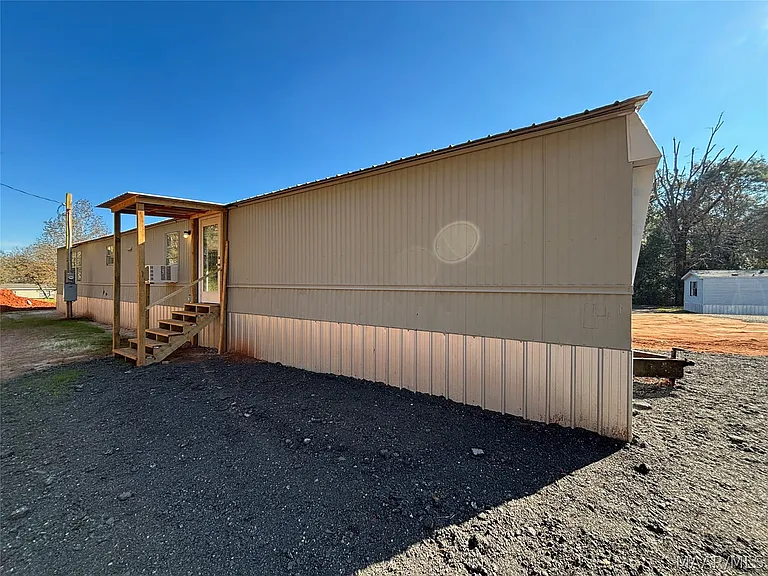 1334 Gator Hill Dr — Photo 1