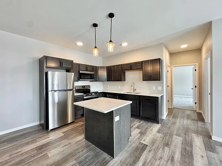 Latitude 45 — Photo 10