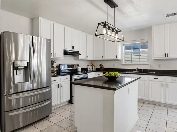 16130 Ambush Grove, San Antonio, TX 78247