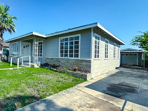 2051 Hays St Photo 1