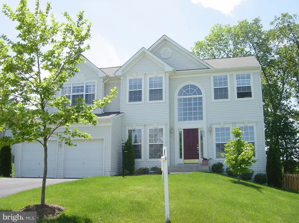 208 E King James St, Purcellville, VA 20132