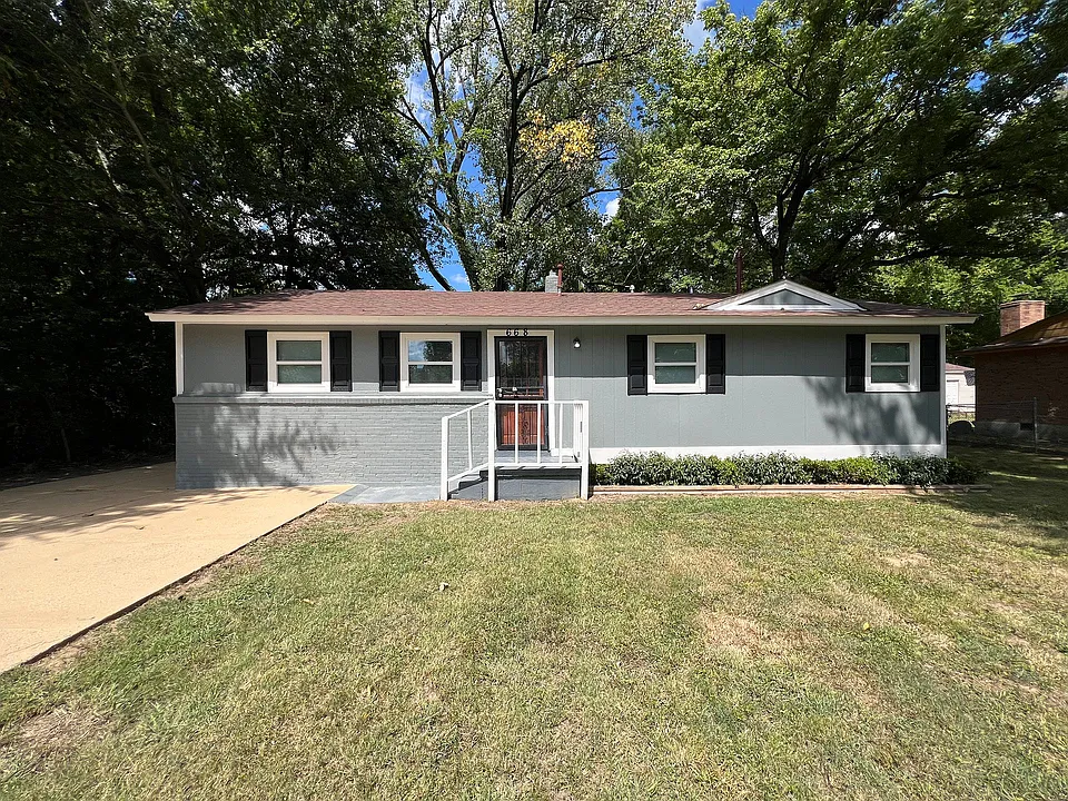 668 Delta Rd