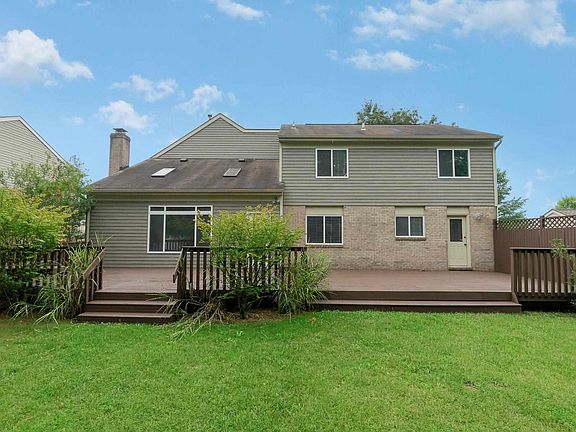 2nd image of 8424 Woodcreek Dr