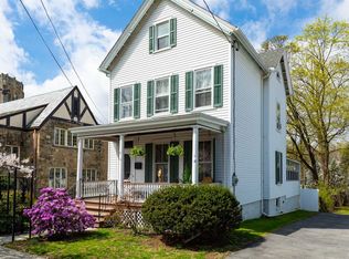 9 Hanscom Ave, Poughkeepsie, NY 12601
