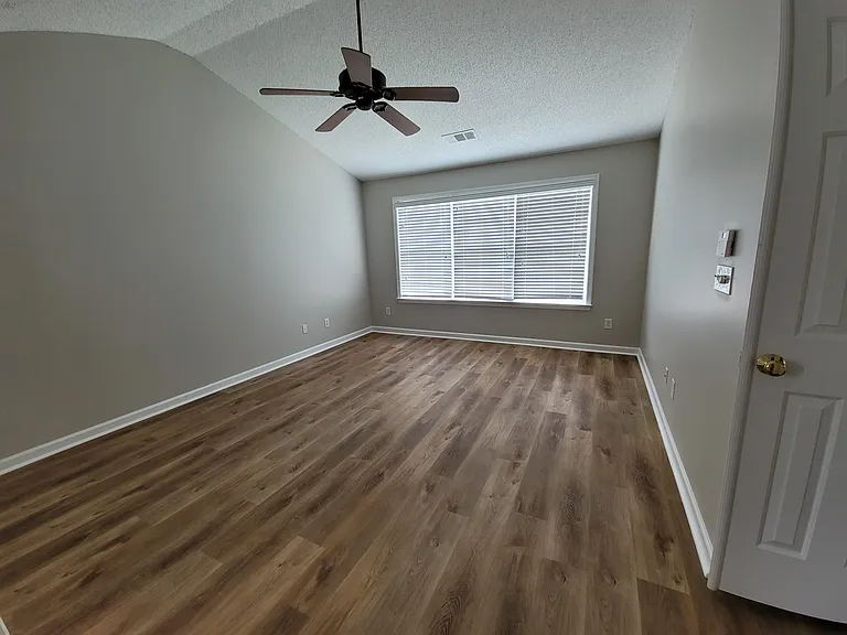 6035 Foxberry Ln — Photo 11