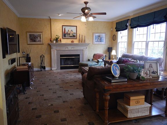 2nd image of 2222 Beaucatcher Ln