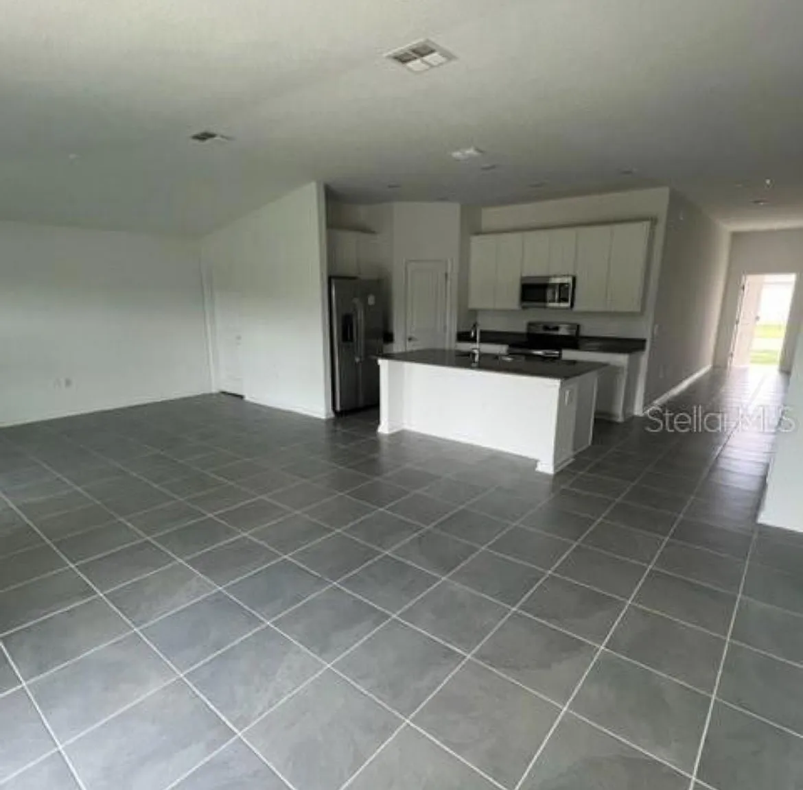 3 bed, 1680 sqft, $2,200 — Photo 4