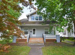 400 W Chestnut St, Gillespie, IL 62033