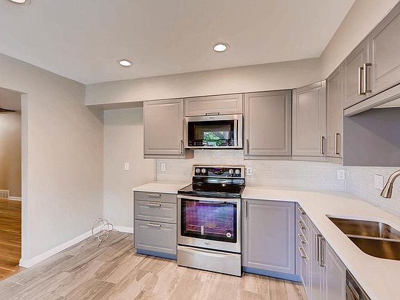 Kitchen. Refrigerator not shown, included with rental.