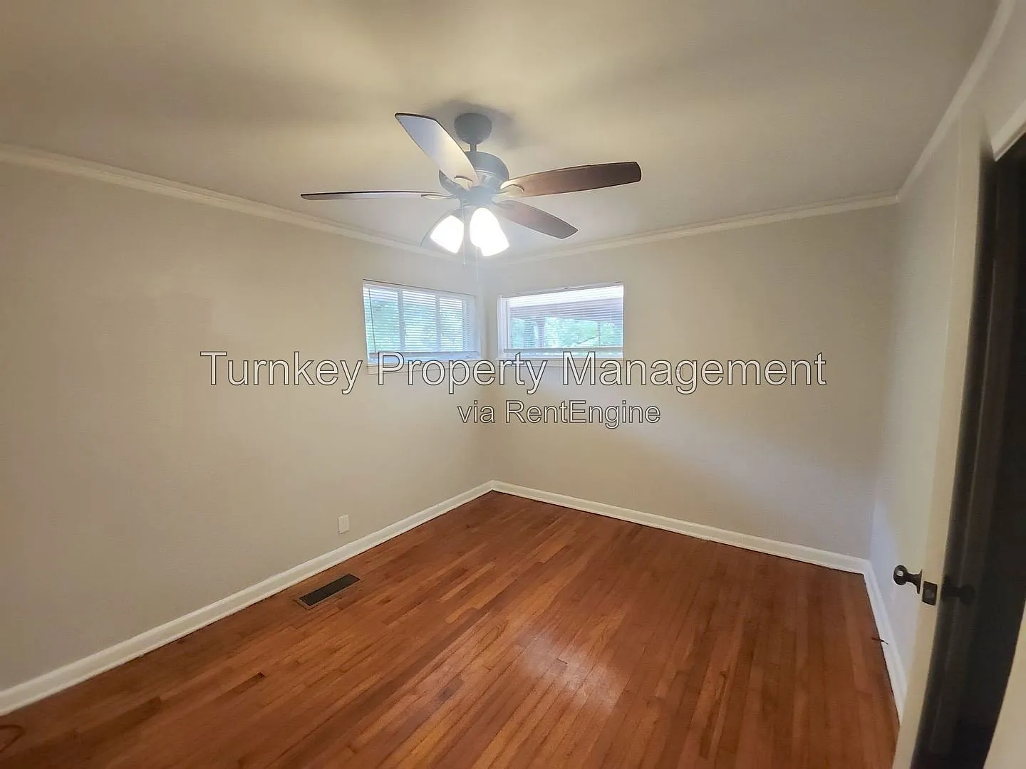 3 bed, 1.0 bath, 1040 sqft, $1,125 — Photo 4