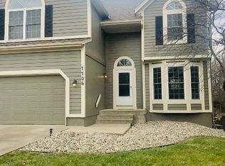7706 W 155th St, Overland Park, KS 66223