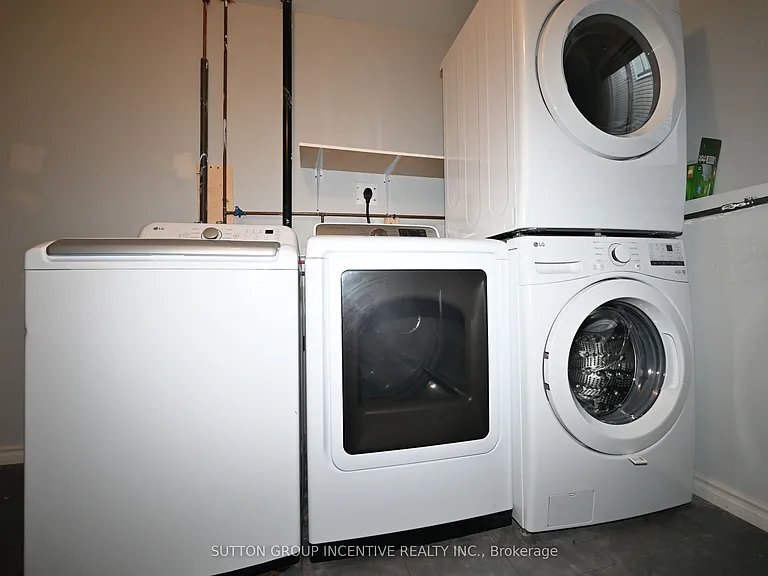 39 Jones Dr #LOWER — Photo 14